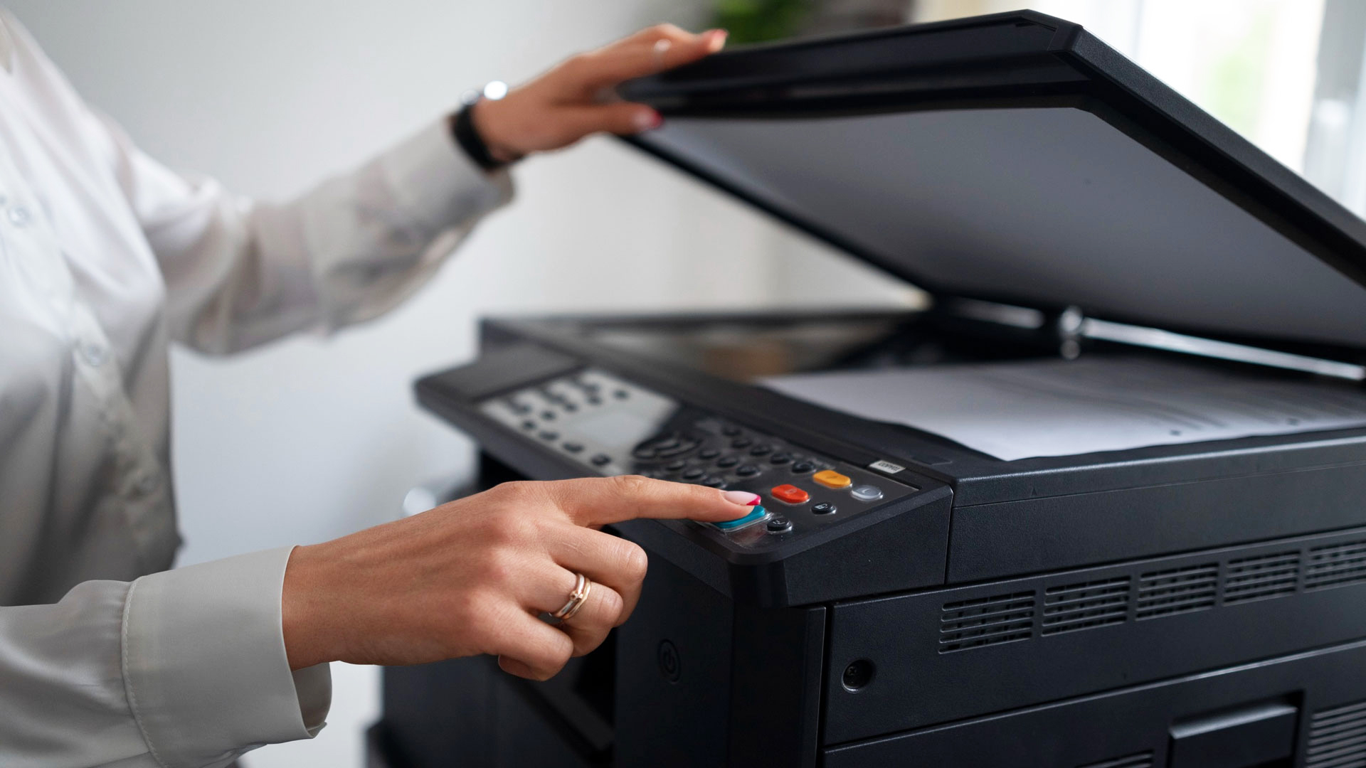 Creative Agency Slide 2